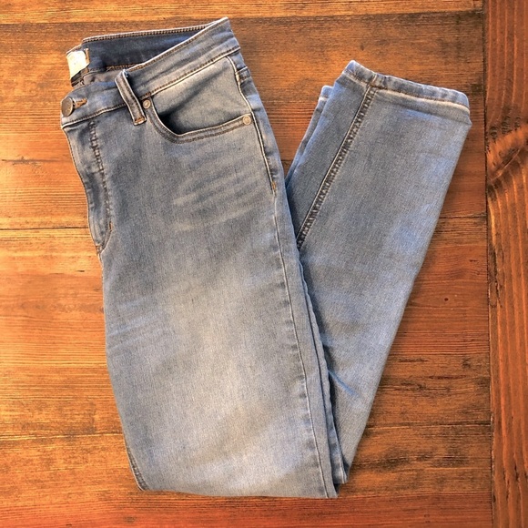 Free People Mid Rise Skinny Jeans - Picture 4 of 5